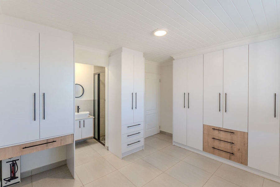 To Let 2 Bedroom Property for Rent in Welgedaan Estate Western Cape